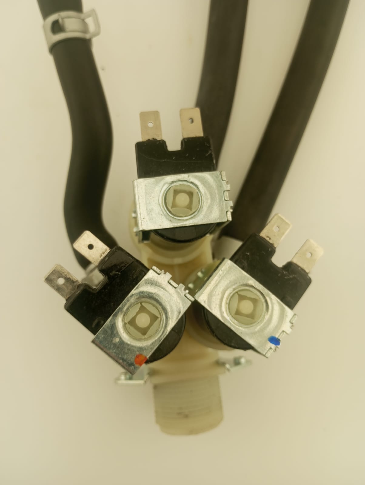 Goldstar Cold Water Triple Solenoid Inlet Valve : 180Deg. With 12 Bore Outlets 5221EN2003J