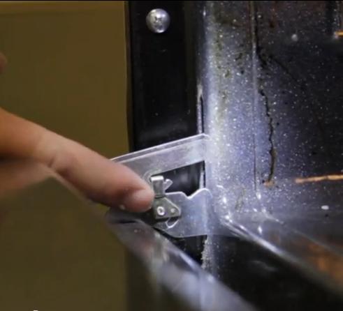 How to Remove a Cooker Oven Door