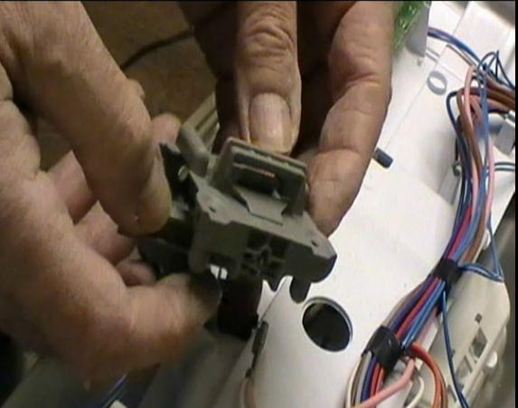 How to replace a dishwasher door switch assembly on a Hotpoint