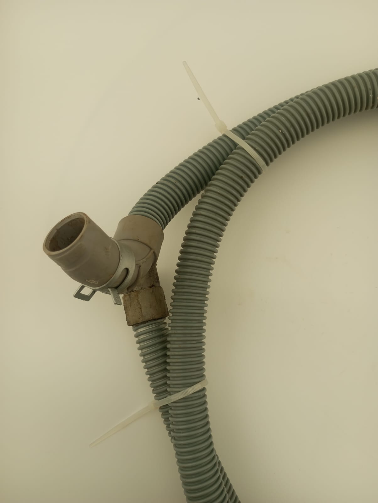 LG 2.4mtr. Drain Hose 21mm End With Right Angle End 21mm 5214FR3188H
