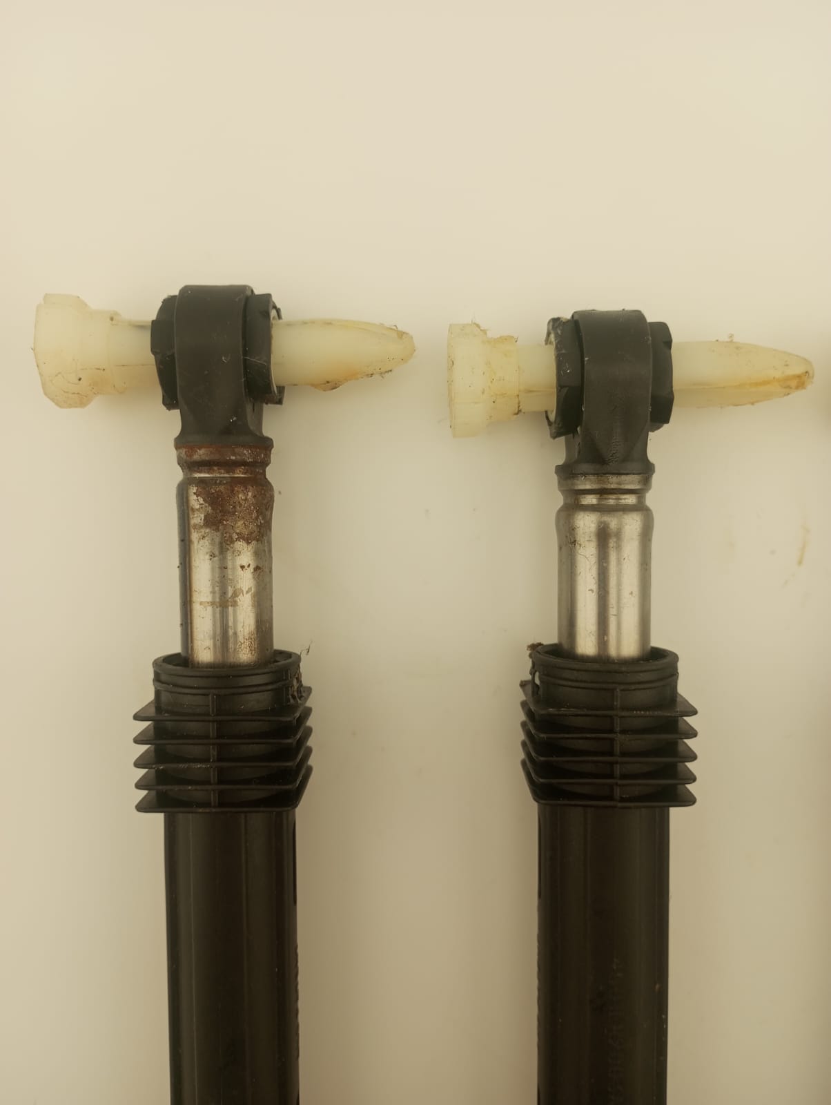 LG Suspension Leg - Damper : 100N 4901ER2003A x3