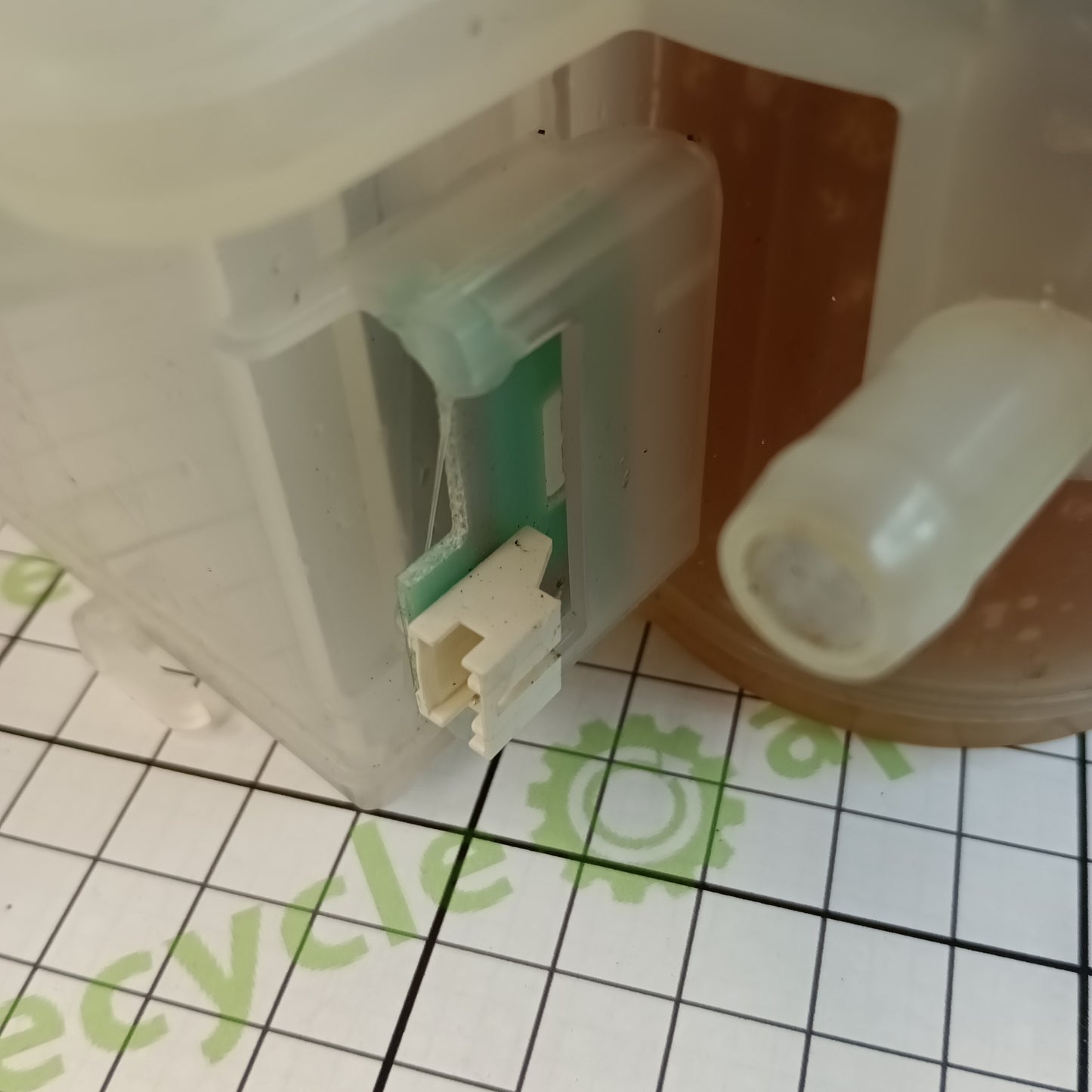 Dishwasher water softener container 17476000008202